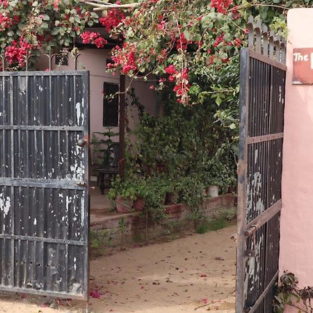 Hotel The Pushkar Flower Esterno foto