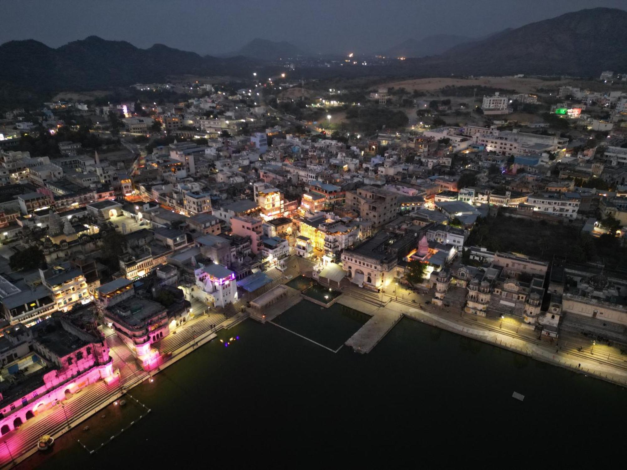 Hotel The Pushkar Flower Esterno foto