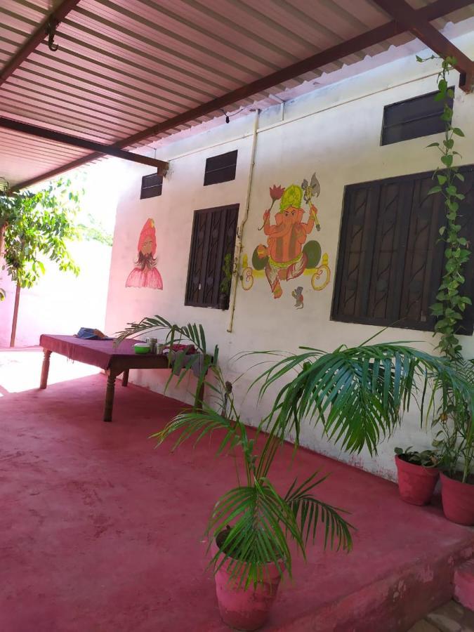 Hotel The Pushkar Flower Esterno foto